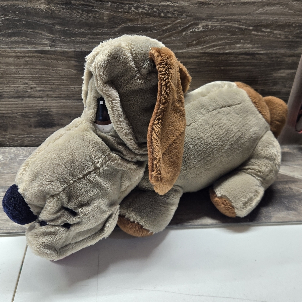 Vtg 1985 ANIMAL PLAYTHINGS Plush KENNEL CLUB SAD BASSET HOUND Wrinkle Puppy Dog